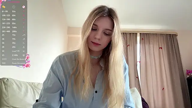 Snapshot of FruityXo chatting on June 1, 2026, 10:59 am FruityXo online show from June 1, 2026, 10:59 am