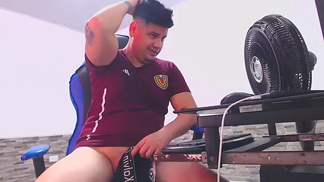 mister cum1999 online show from February 4, 2026, 7:31 pm