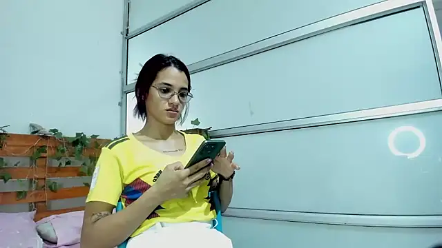 cris dulce online show from March 26, 2026, 10:18 pm