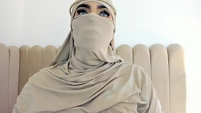 Snapshot of Jasmin_hamdan chatting on October 24, 2025, 6:40 pm Jasmin hamdan online show from October 24, 2025, 6:40 pm