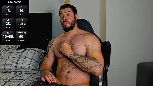 Snapshot of Drake_Cole chatting on December 20, 2025, 11:29 pm Drake Cole online show from December 20, 2025, 11:29 pm