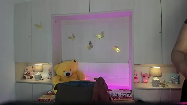 Snapshot of LilyWhitney chatting on February 7, 2026, 4:09 am LilyWhitney online show from February 7, 2026, 4:09 am