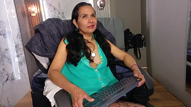 Snapshot of Vanessa_7_ chatting on January 17, 2026, 10:24 pm Vanessa 7 online show from January 17, 2026, 10:24 pm