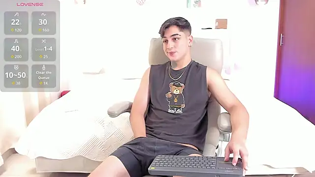 Thiago winteer online show from October 26, 2025, 5:52 am