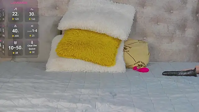 Snapshot of Leah_Brooks chatting on November 25, 2025, 5:08 am Leah Brooks online show from November 25, 2025, 5:08 am