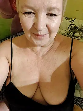 Snapshot of ForgeMeNot51 chatting on June 24, 2026, 10:07 pm ForgeMeNot51 online show from June 24, 2026, 10:07 pm