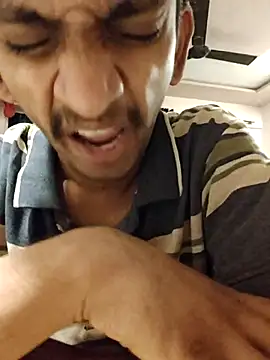 Snapshot of yung_cplz chatting on September 15, 2025, 10:59 am yung cplz online show from September 15, 2025, 10:59 am