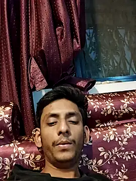 yung cplz online show from February 14, 2026, 1:22 pm