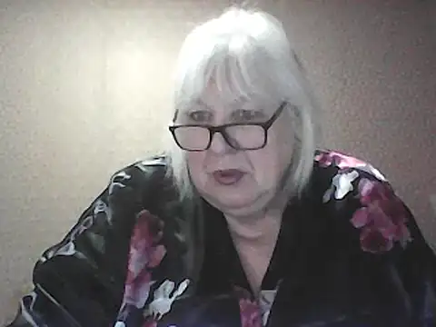 Snapshot of Alexia64231 chatting on March 4, 2026, 3:58 am Alexia64231 online show from March 4, 2026, 3:58 am