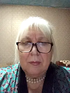 Snapshot of Alexia64231 chatting on November 11, 2025, 2:12 pm Alexia64231 online show from November 11, 2025, 2:12 pm