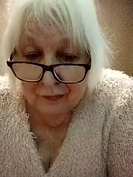 Snapshot of Alexia64231 chatting on November 27, 2025, 12:27 pm Alexia64231 online show from November 27, 2025, 12:27 pm