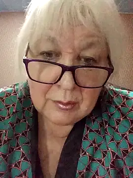 Snapshot of Alexia64231 chatting on November 29, 2025, 1:06 am Alexia64231 online show from November 29, 2025, 1:06 am