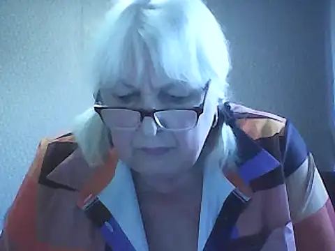 Snapshot of Alexia64231 chatting on May 7, 2026, 11:46 am Alexia64231 online show from May 7, 2026, 11:46 am