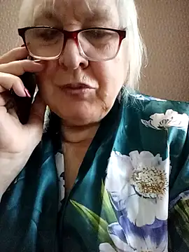 Snapshot of Alexia64231 chatting on November 22, 2025, 6:23 am Alexia64231 online show from November 22, 2025, 6:23 am