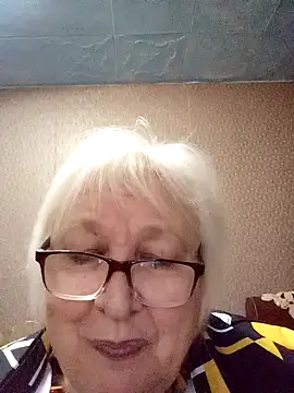 Snapshot of Alexia64231 chatting on November 16, 2025, 6:56 pm Alexia64231 online show from November 16, 2025, 6:56 pm