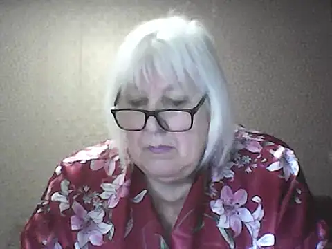 Snapshot of Alexia64231 chatting on March 12, 2026, 5:17 pm Alexia64231 online show from March 12, 2026, 5:17 pm