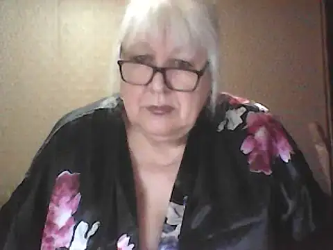 Snapshot of Alexia64231 chatting on March 30, 2026, 2:35 am Alexia64231 online show from March 30, 2026, 2:35 am
