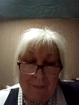 Snapshot of Alexia64231 chatting on November 18, 2025, 7:22 am Alexia64231 online show from November 18, 2025, 7:22 am