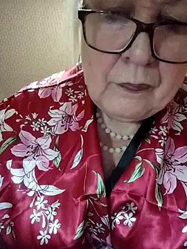 Snapshot of Alexia64231 chatting on November 5, 2025, 3:20 am Alexia64231 online show from November 5, 2025, 3:20 am