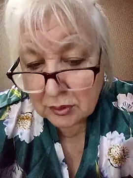 Snapshot of Alexia64231 chatting on November 23, 2025, 1:59 am Alexia64231 online show from November 23, 2025, 1:59 am