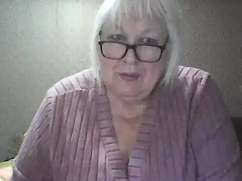 Snapshot of Alexia64231 chatting on March 23, 2026, 1:50 am Alexia64231 online show from March 23, 2026, 1:50 am