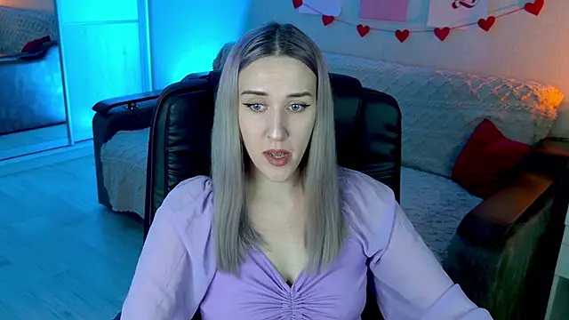 Snapshot of Free_Harmony chatting on September 12, 2025, 9:03 pm Free Harmony online show from September 12, 2025, 9:03 pm