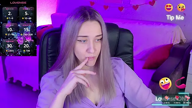 Snapshot of Free_Harmony chatting on October 12, 2025, 7:04 pm Free Harmony online show from October 12, 2025, 7:04 pm