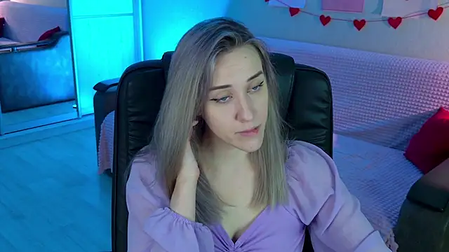 Snapshot of Free_Harmony chatting on September 18, 2025, 7:17 pm Free Harmony online show from September 18, 2025, 7:17 pm