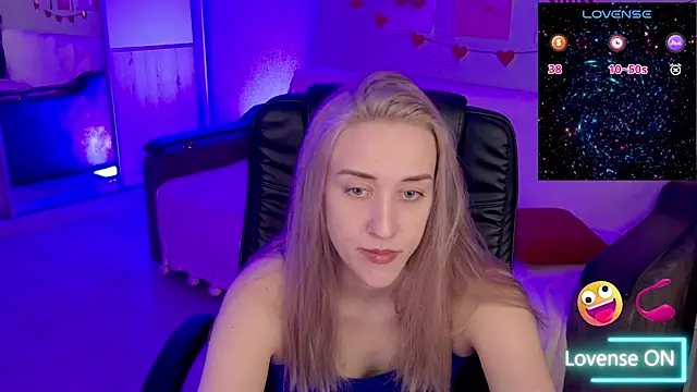 Snapshot of Free_Harmony chatting on December 5, 2025, 7:34 pm Free Harmony online show from December 5, 2025, 7:34 pm