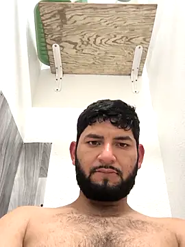 Julians26ne online show from April 5, 2026, 11:28 am