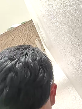 Julians26ne online show from April 19, 2026, 7:05 pm