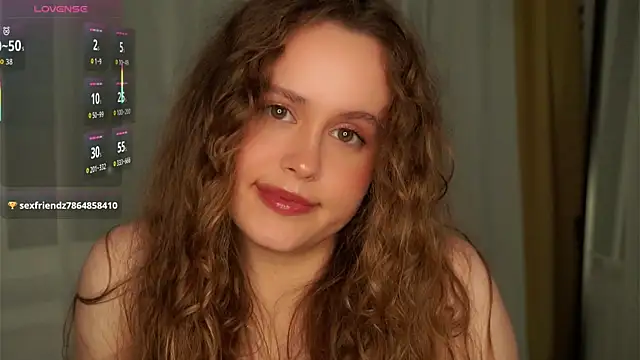 SusannaScholler online show from September 30, 2025, 6:14 pm