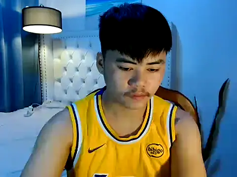 Snapshot of hot_emman chatting on March 25, 2026, 12:11 am hot emman online show from March 25, 2026, 12:11 am