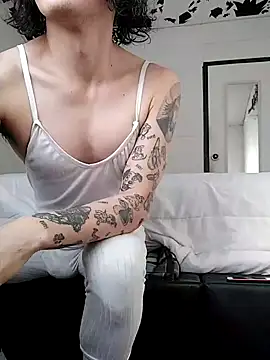 oxxy jean online show from June 13, 2026, 12:25 pm