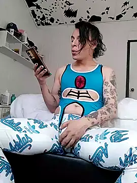 oxxy jean online show from July 27, 2026, 12:12 pm