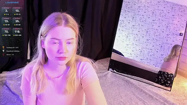 Lillie Berry online show from November 16, 2025, 4:28 am