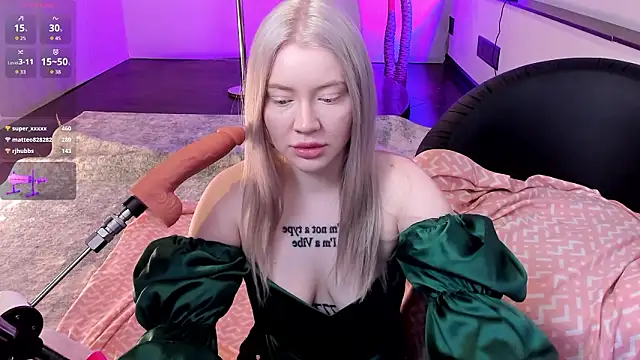 Lillie Berry online show from March 11, 2026, 5:12 am