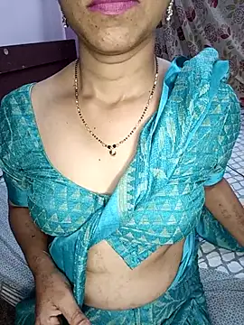 Snapshot of Mysore_Mallika chatting on September 21, 2025, 4:23 pm Mysore Mallika online show from September 21, 2025, 4:23 pm