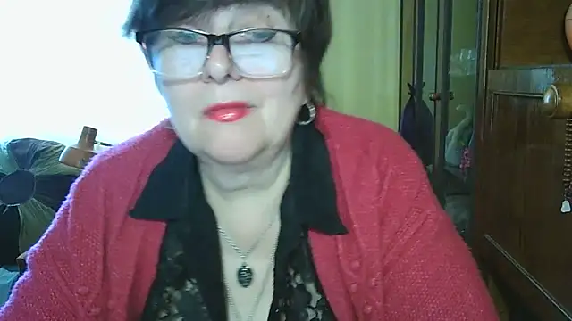 Snapshot of VeronicaGold511 chatting on April 30, 2026, 7:48 am VeronicaGold511 online show from April 30, 2026, 7:48 am