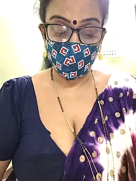 Snapshot of sweet-lotus chatting on November 22, 2025, 5:28 am sweet-lotus online show from November 22, 2025, 5:28 am