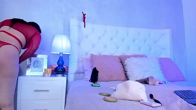 Snapshot of Yara_Bliss_ chatting on November 14, 2025, 3:15 pm Yara Bliss online show from November 14, 2025, 3:15 pm