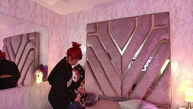 redd pandaa online show from October 23, 2025, 3:27 am