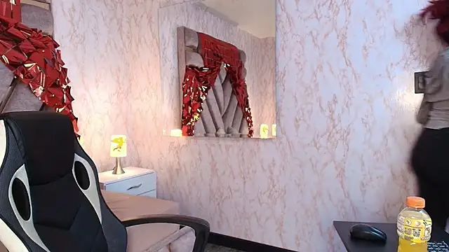 Snapshot of redd_pandaa chatting on February 28, 2026, 3:17 am redd pandaa online show from February 28, 2026, 3:17 am