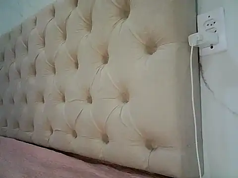 Snapshot of misticamey chatting on January 10, 2026, 7:25 am misticamey online show from January 10, 2026, 7:25 am