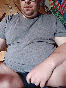 chubbyDavid1998 online show from May 24, 2026, 12:27 pm