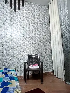 Cute-Janvi20 online show from May 13, 2026, 5:58 am