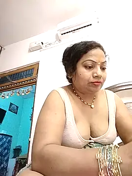 Snapshot of Cute-Janvi20 chatting on April 13, 2026, 9:02 am Cute-Janvi20 online show from April 13, 2026, 9:02 am