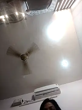 Snapshot of Cute-Janvi20 chatting on March 9, 2026, 6:11 pm Cute-Janvi20 online show from March 9, 2026, 6:11 pm