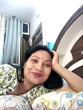 Cute-Janvi20 online show from May 17, 2026, 4:07 pm