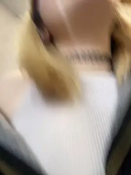 Snapshot of Cherry___Blossom chatting on January 15, 2026, 9:23 am Cherry Blossom online show from January 15, 2026, 9:23 am